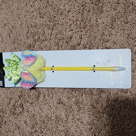 Pen🎁🏷 - Picture 2 of 3